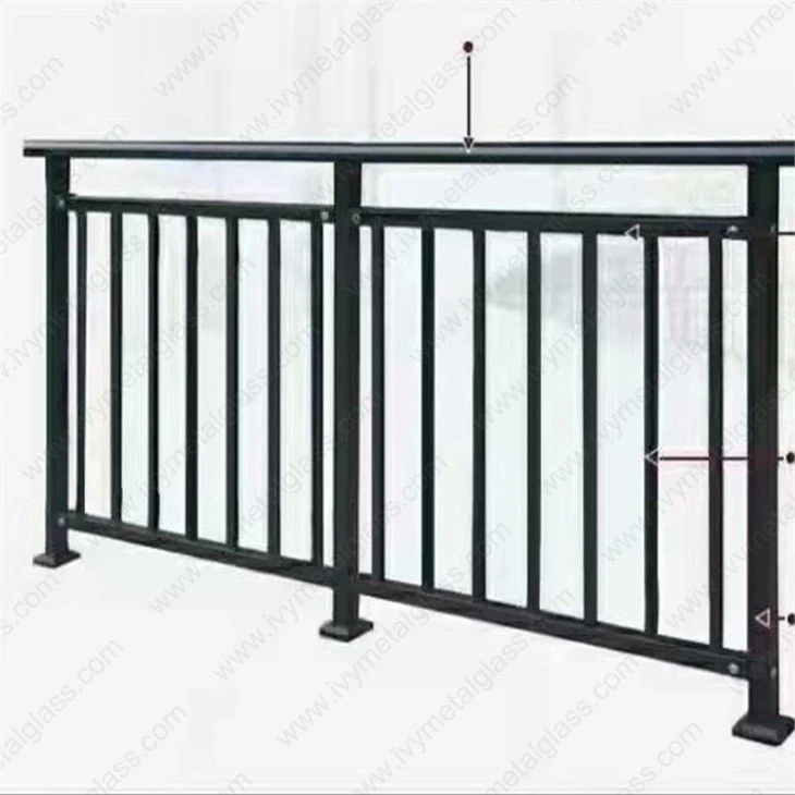 Lan can nhôm ban công