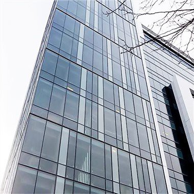 Bức tường rèm khung bán ẩn